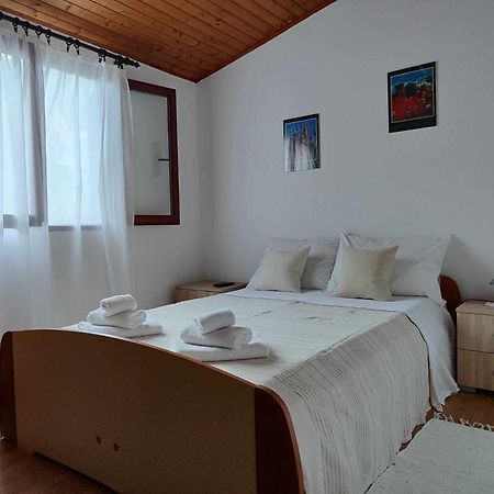 Apartments By The Sea Basina, Hvar - 116 Vrboska Bagian luar foto