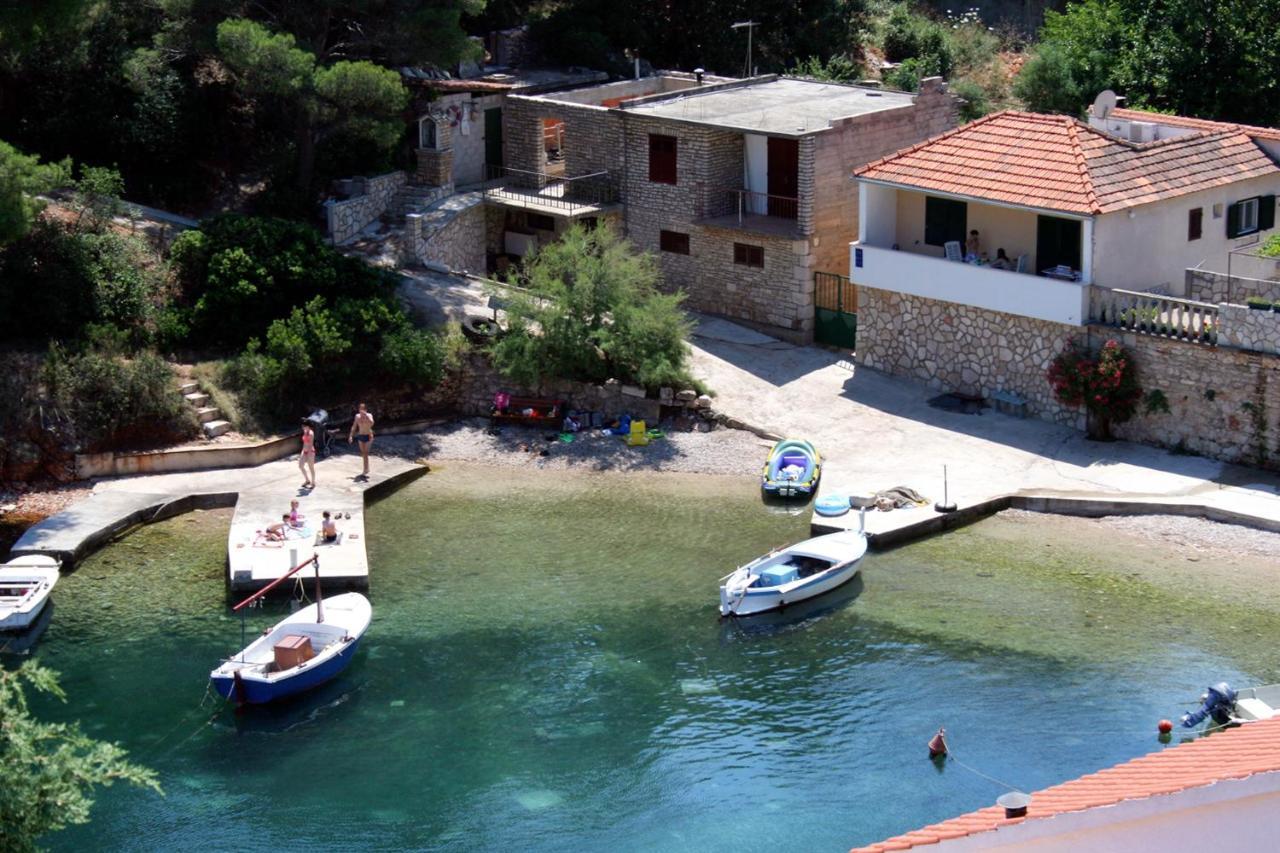 Apartments By The Sea Basina, Hvar - 116 Vrboska Bagian luar foto