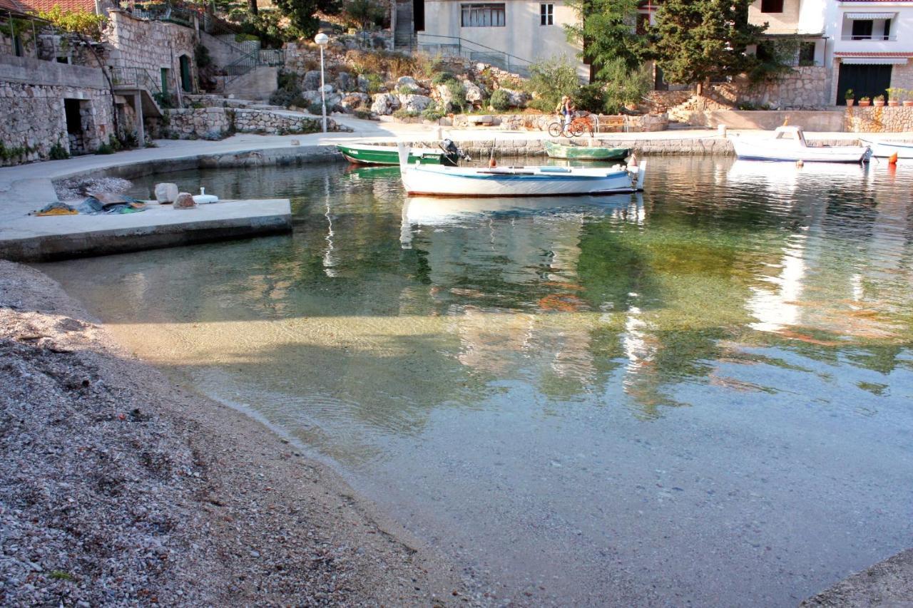 Apartments By The Sea Basina, Hvar - 116 Vrboska Bagian luar foto