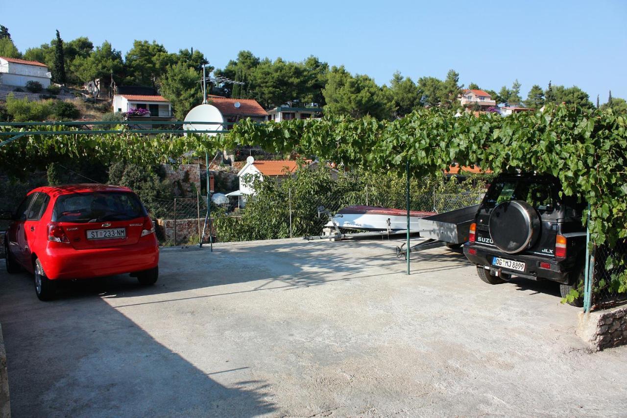 Apartments By The Sea Basina, Hvar - 116 Vrboska Bagian luar foto