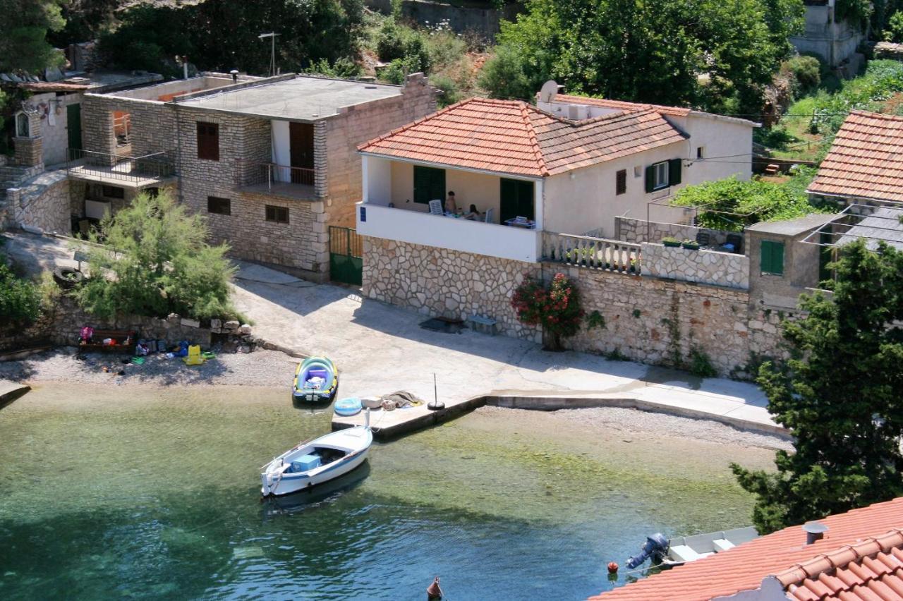 Apartments By The Sea Basina, Hvar - 116 Vrboska Bagian luar foto